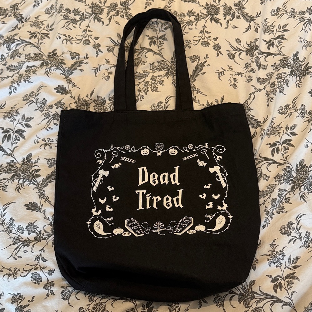 🛍️ BAG BUNDLE 🛍️ 
Black 'Dead Tired' Gothic Graphic Tote Bag